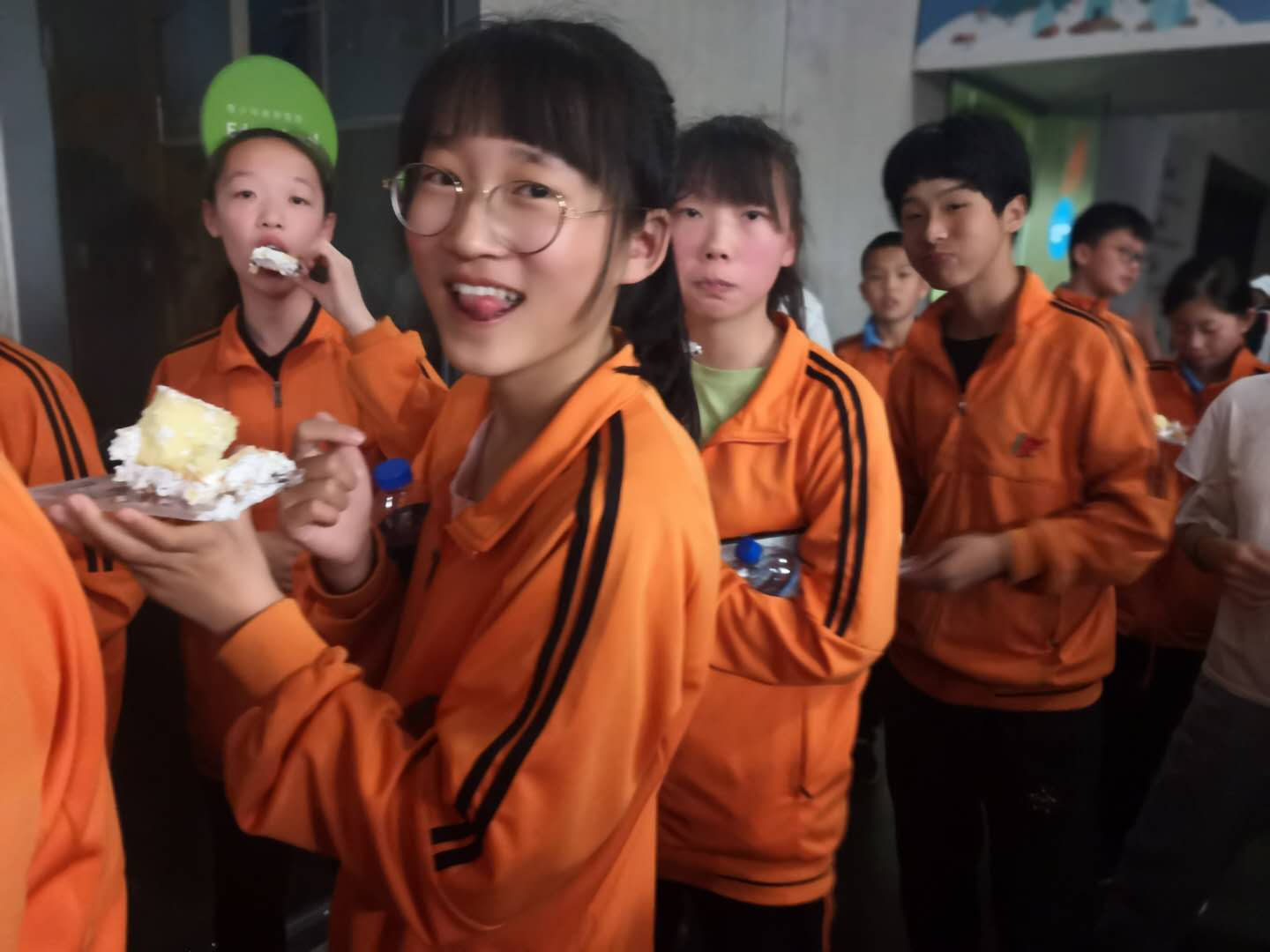 1558332587227705.jpg d503e6393d399ebef8acb956e6920ba.jpg