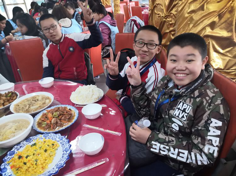 1565321172396817.png image.png